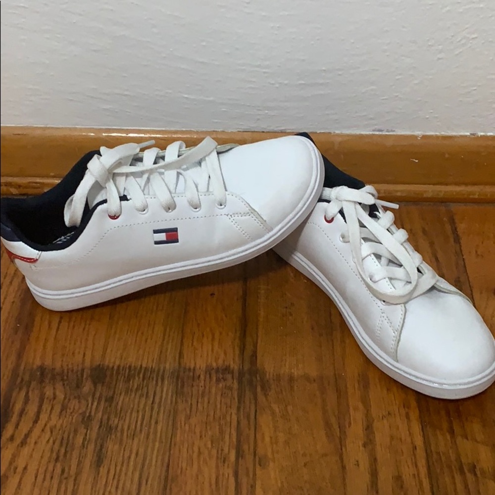 Tommy Hilfiger iconic court casual shoe